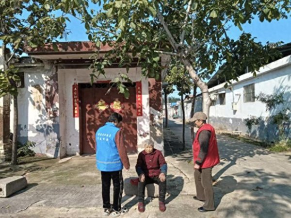 信钰证券  长沟镇西营村开展“情暖重阳 网格助老”志愿服务活动